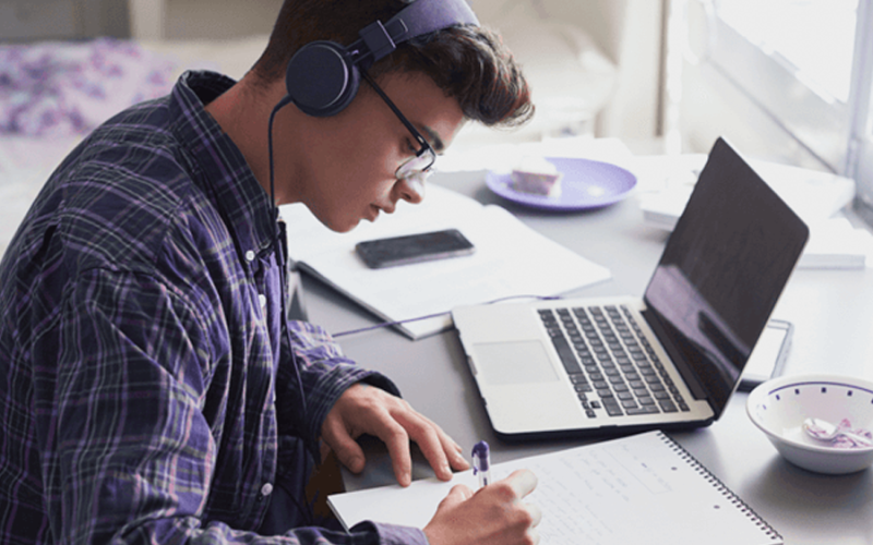 Ondas Binaurais: O Segredo Científico para Estudar com Mais Foco e Concentração